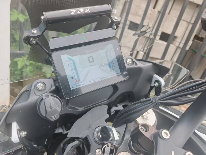 二手贝纳利TRK702