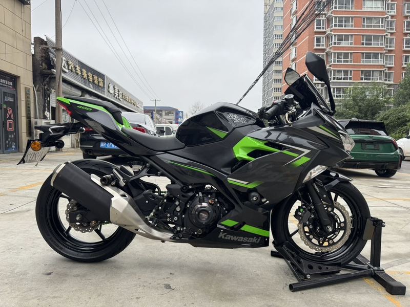 二手川崎Ninja 400