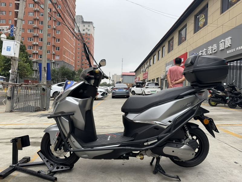 二手QJMOTOR鸿150RS
