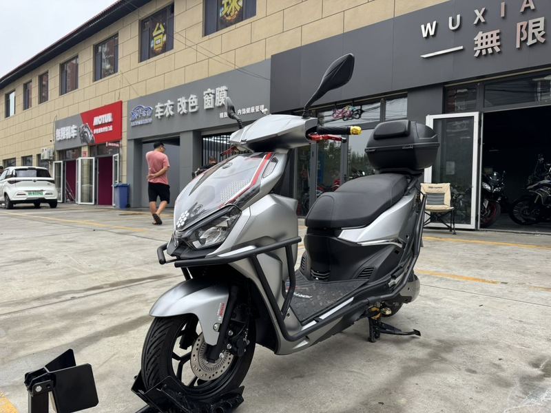 二手QJMOTOR鸿150RS