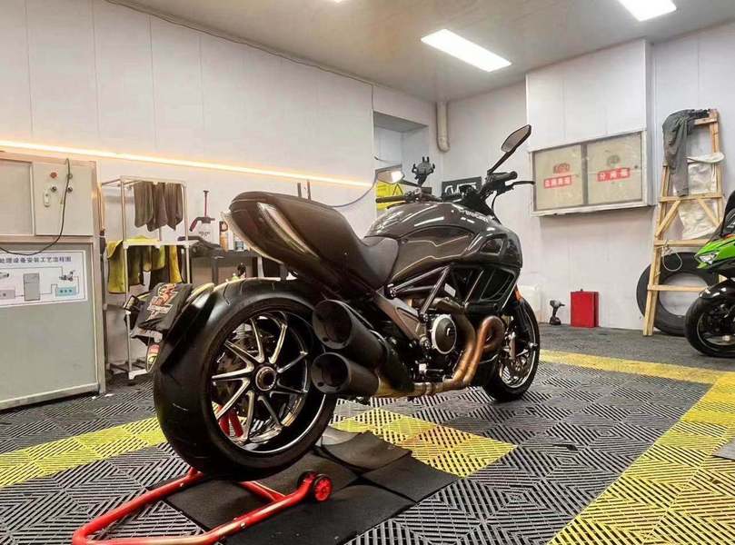 二手杜卡迪Diavel 