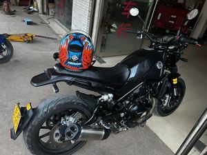 二手贝纳利幼狮 Leoncino 500