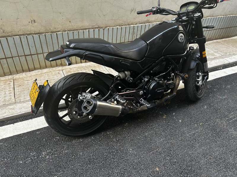 二手贝纳利幼狮 Leoncino 500