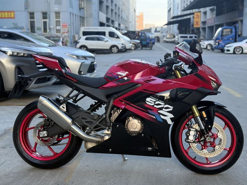 二手张雪机车500RR