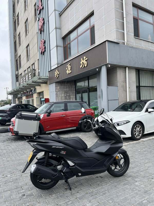 二手五羊本田PCX