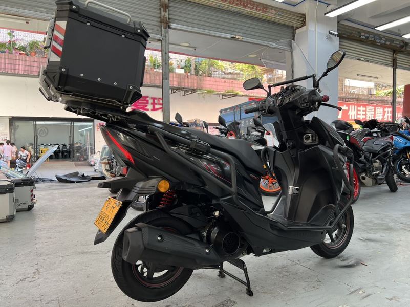 二手新大洲本田裂行 RX125Fi