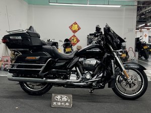 二手哈雷戴维森旗舰滑翔  Limited