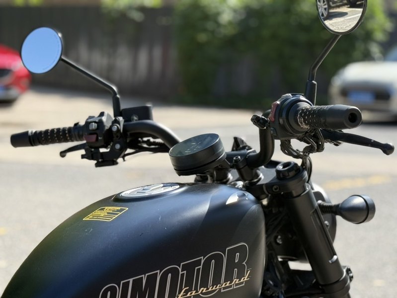 二手QJMOTOR闪300
