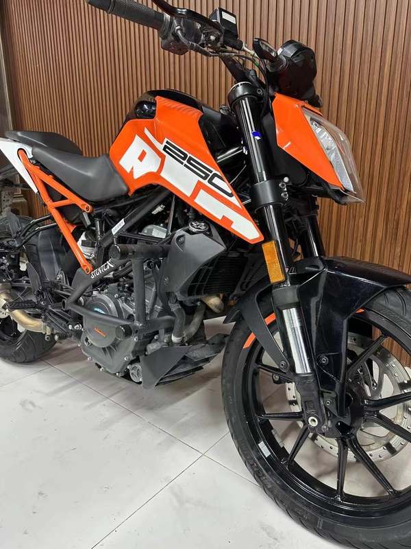 二手KTMR2R250 Duke