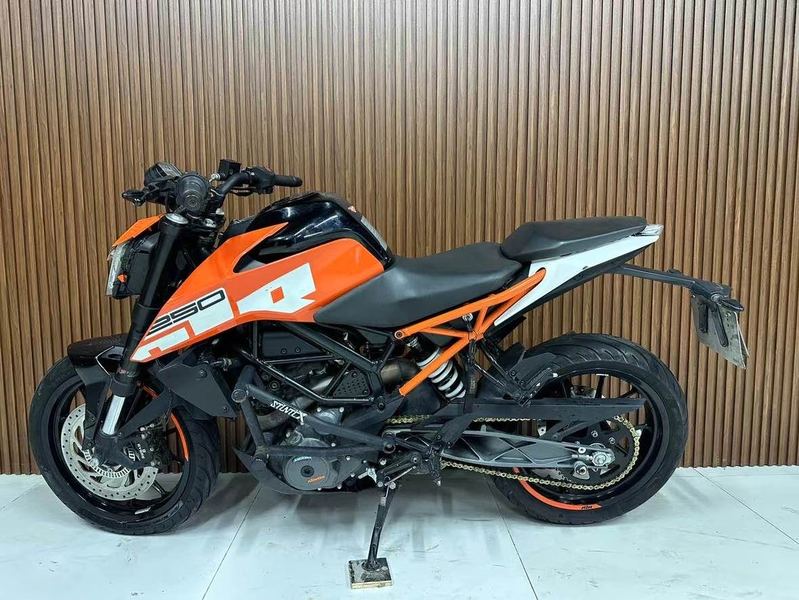 二手KTMR2R250 Duke