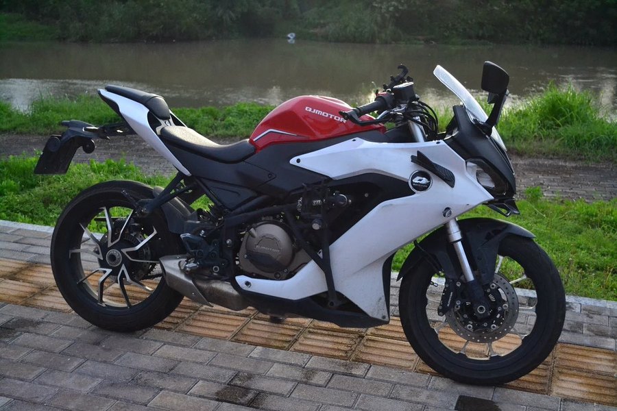 二手QJMOTOR赛400