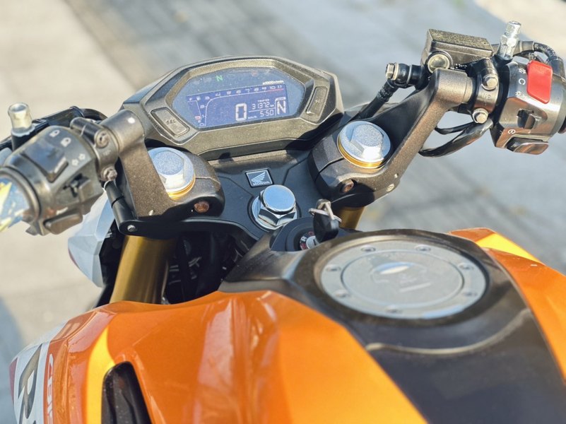 二手五羊本田CB190R 暴锋眼