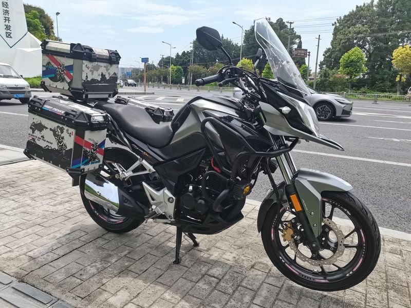 二手五羊本田猛鸷 CB190X