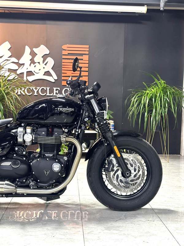 二手凯旋Bonneville Bobber