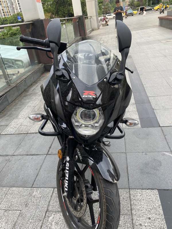 二手济南铃木极客飒 Gixxer 155