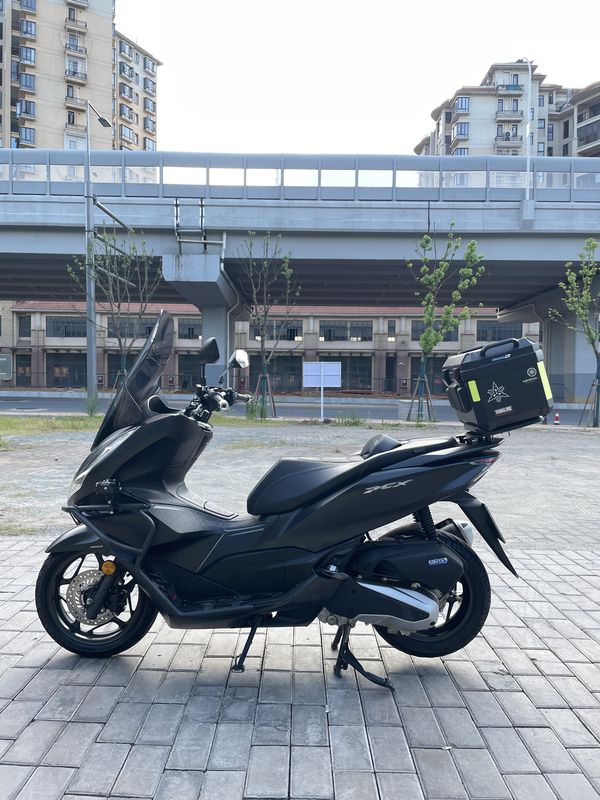 二手五羊本田PCX