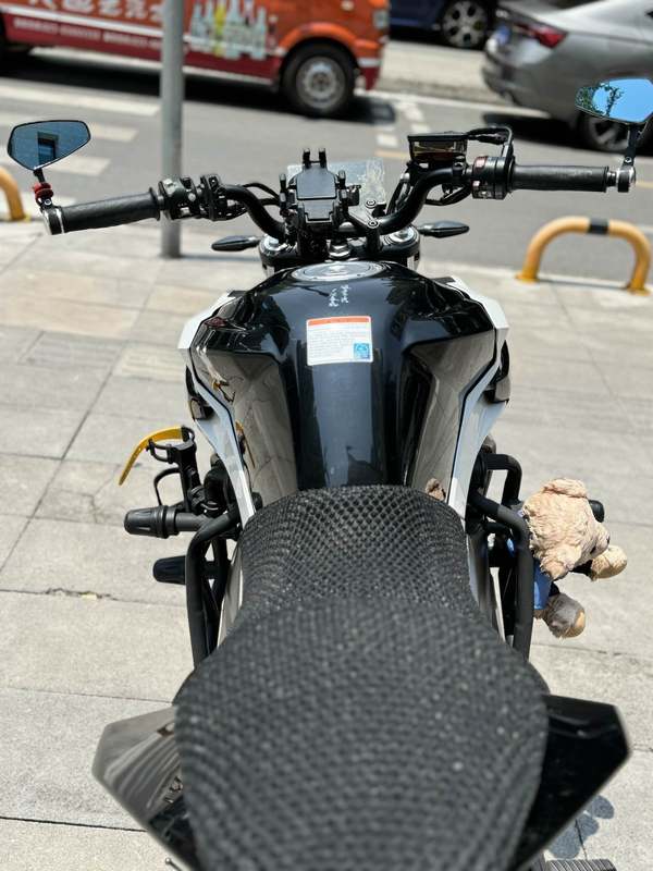 二手春风650NK