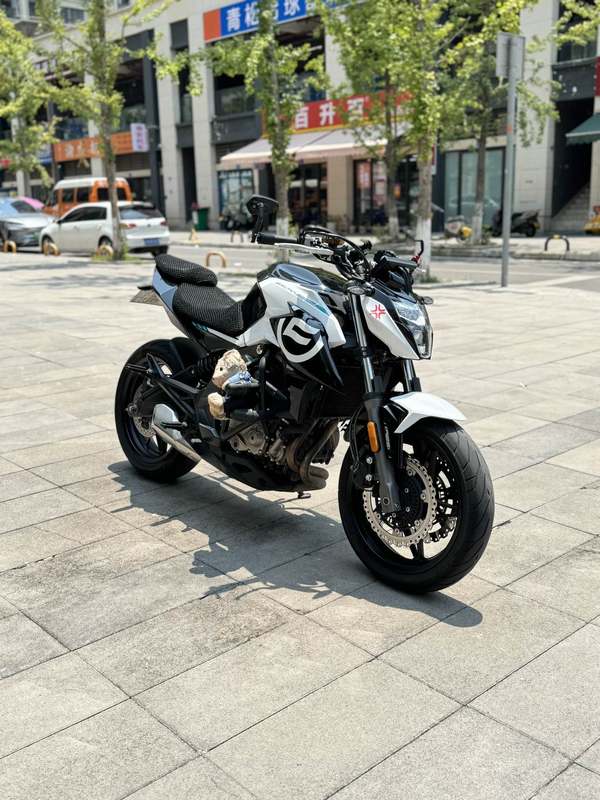 二手春风650NK