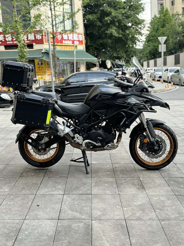 二手贝纳利TRK552