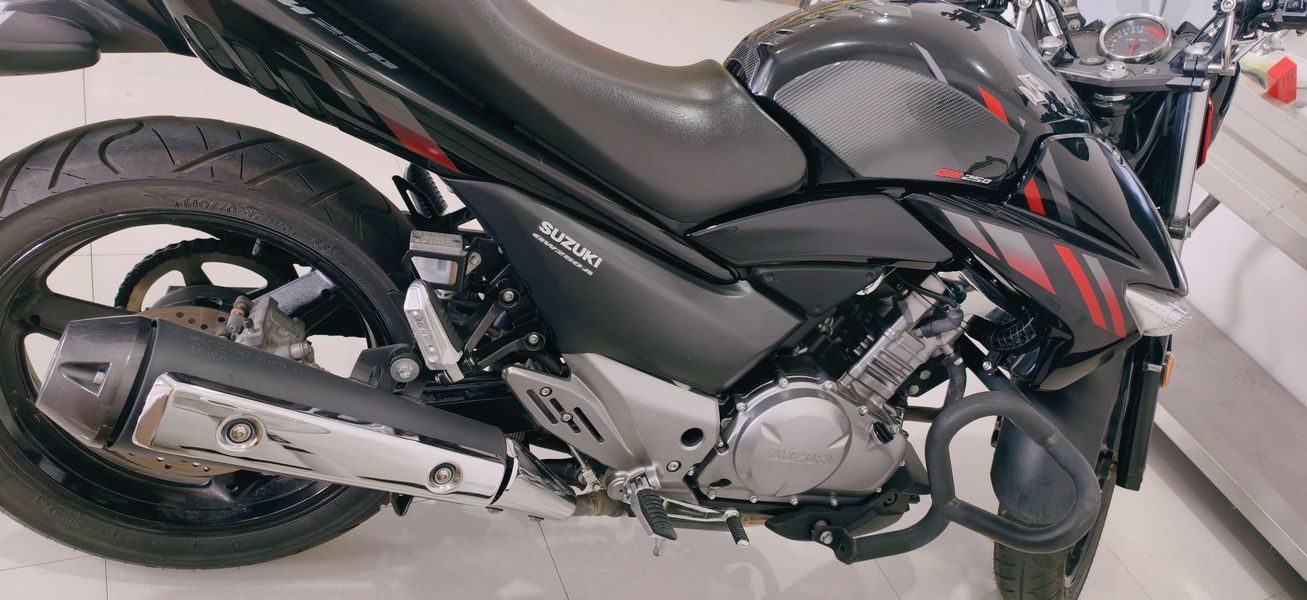 二手豪爵铃木骊驰 GW250