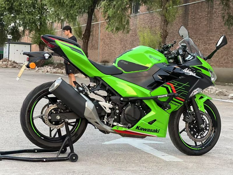 二手川崎Ninja 400
