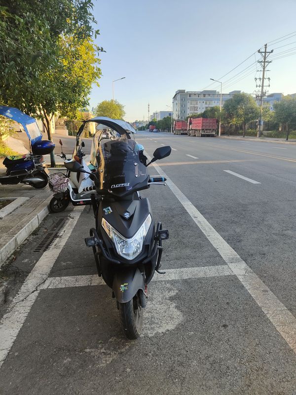 二手济南铃木优驿 UE125T