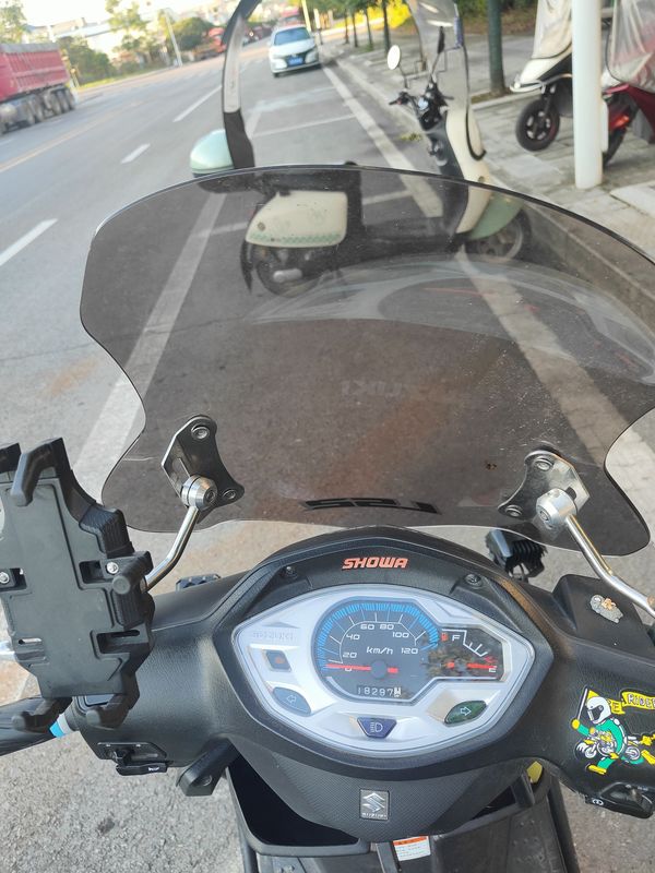 二手济南铃木优驿 UE125T