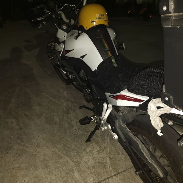 二手贝纳利金鹏 TRK251