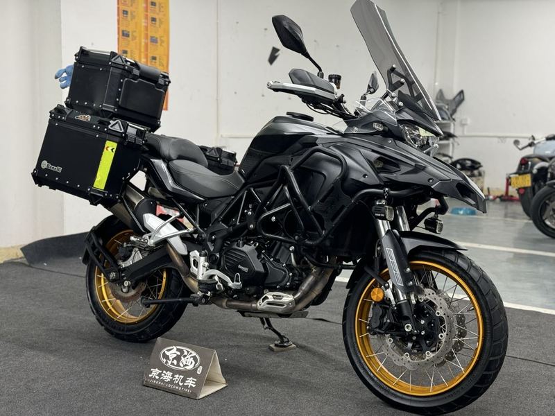 二手贝纳利TRK552
