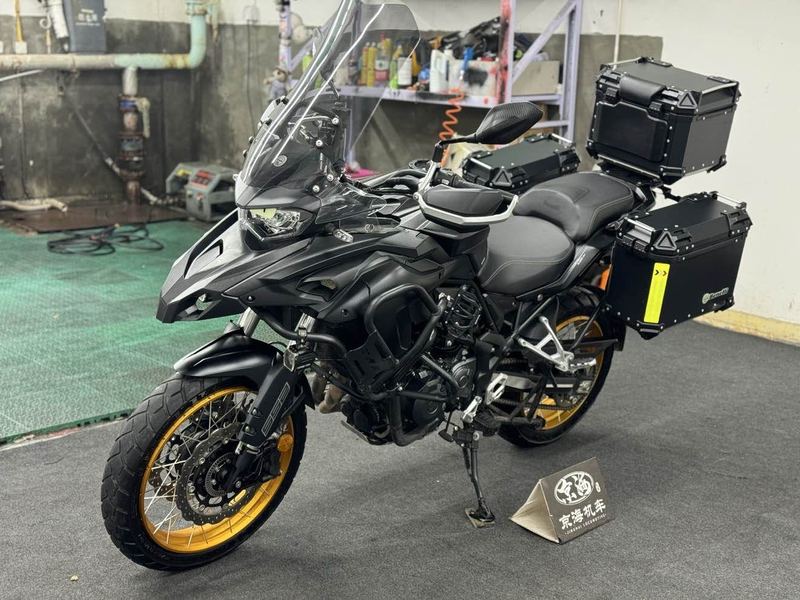 二手贝纳利TRK552