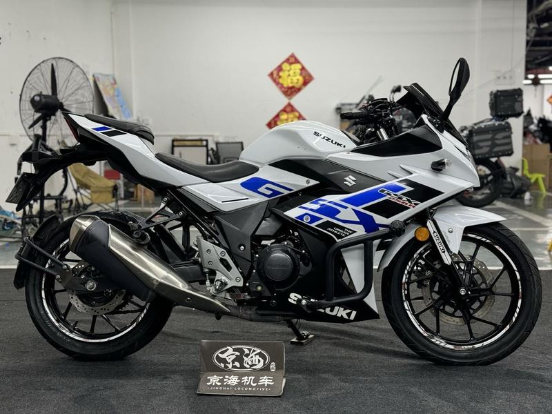 二手豪爵铃木GSX250R