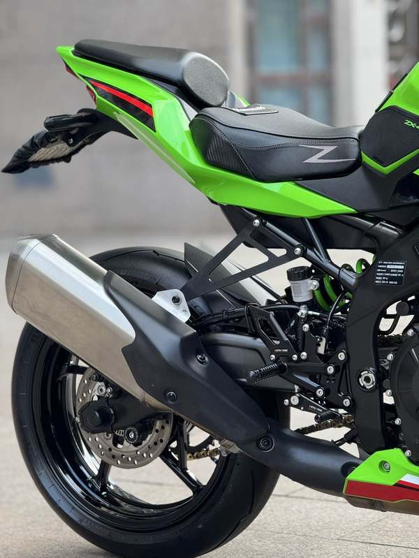 二手川崎ZX-4R