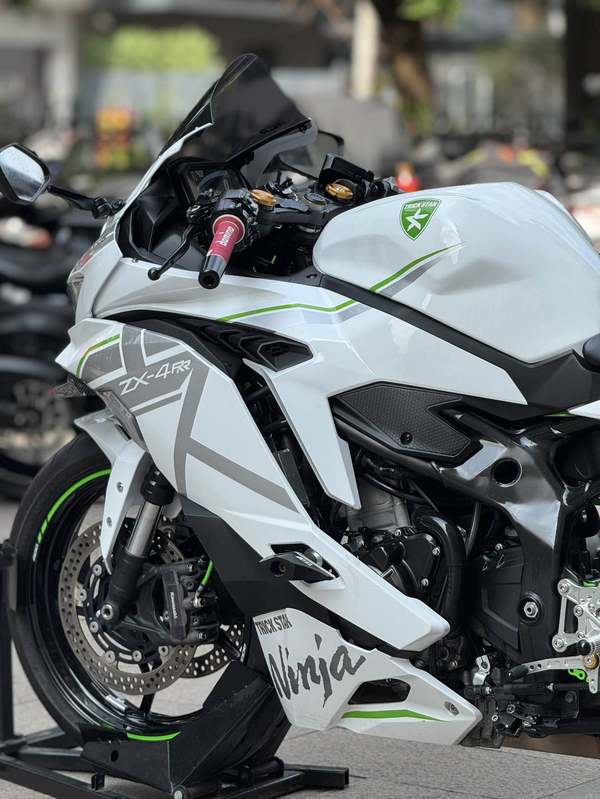 二手川崎ZX-4R