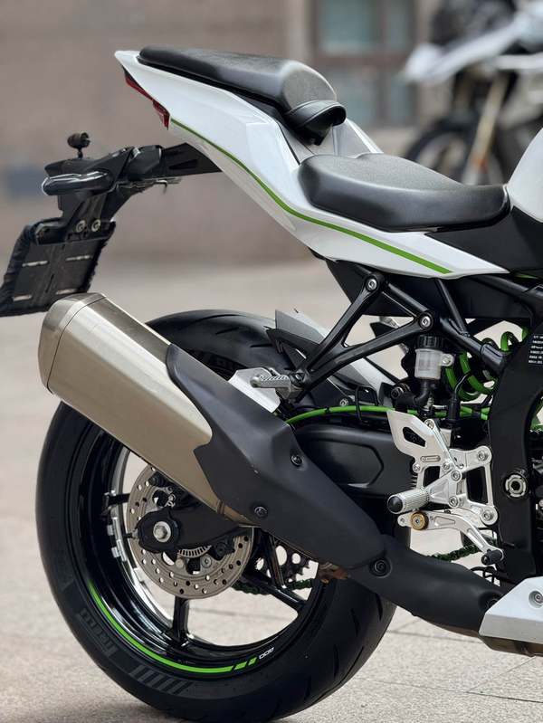 二手川崎ZX-4R