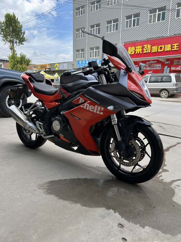 二手贝纳利龙卷风 Tornado 302R
