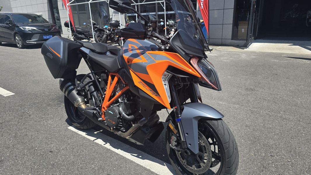 二手KTMR2R1290 Super Duke GT