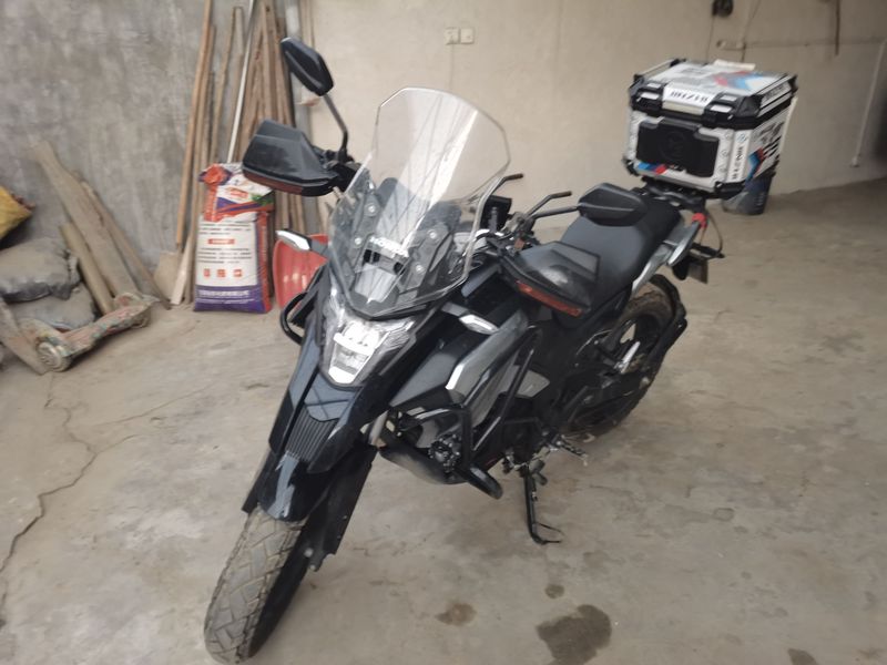 二手五羊本田猛鸷 CB190X
