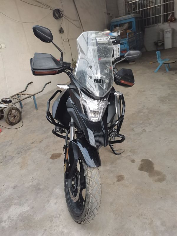 二手五羊本田猛鸷 CB190X
