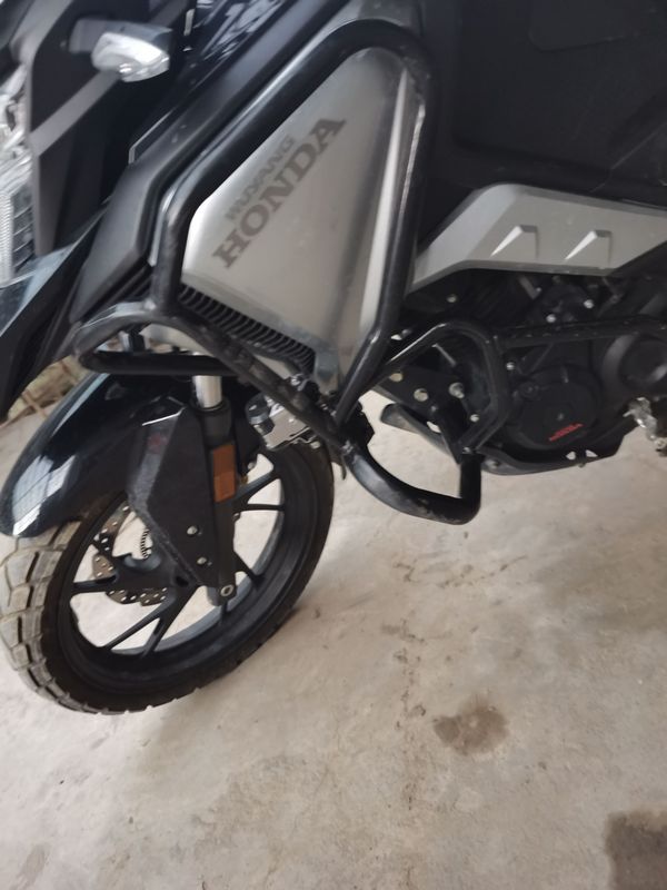 二手五羊本田猛鸷 CB190X