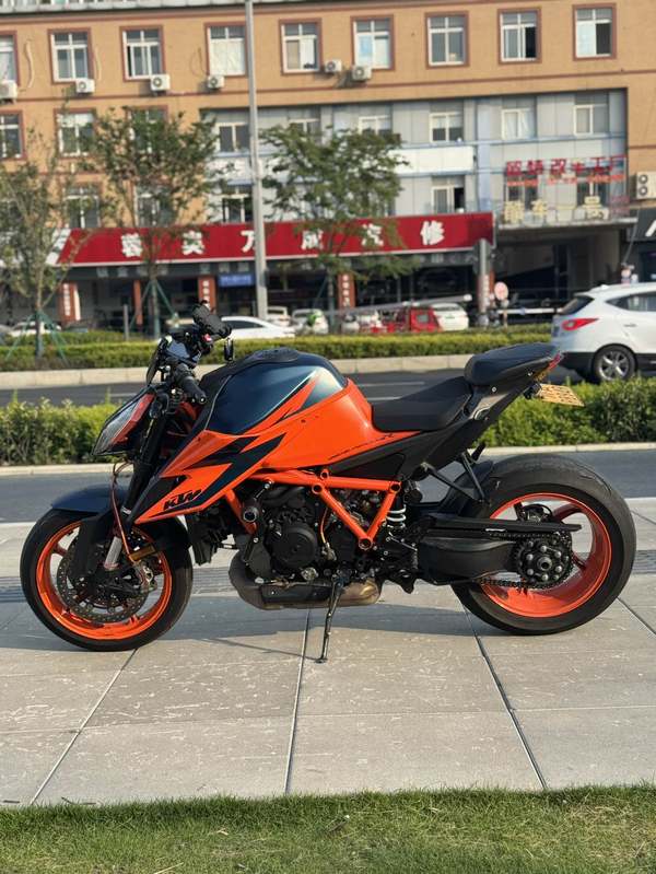 二手KTMR2R1290 Super Duke