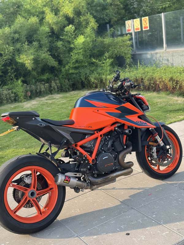 二手KTMR2R1290 Super Duke