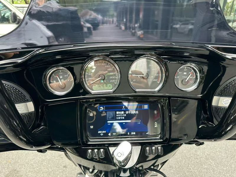 二手哈雷戴维森大道滑翔 Street Glide