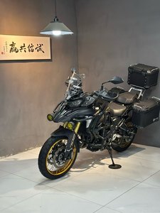 二手贝纳利TRK702