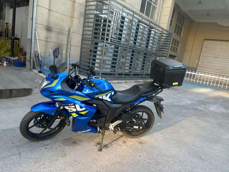 二手济南铃木极客飒 Gixxer 155