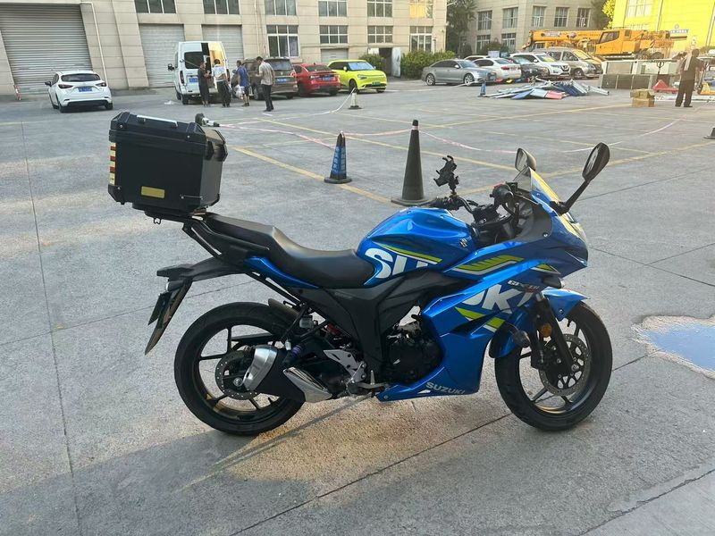 二手济南铃木极客飒 Gixxer 155