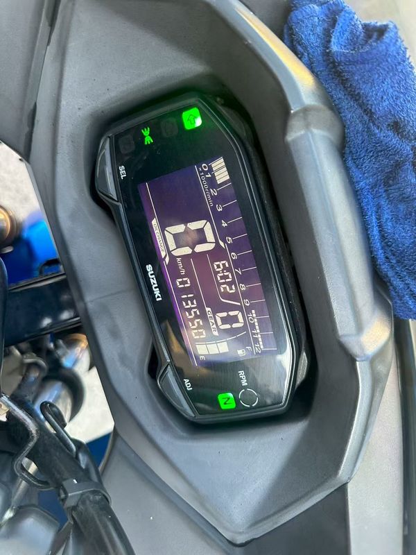 二手济南铃木极客飒 Gixxer 155