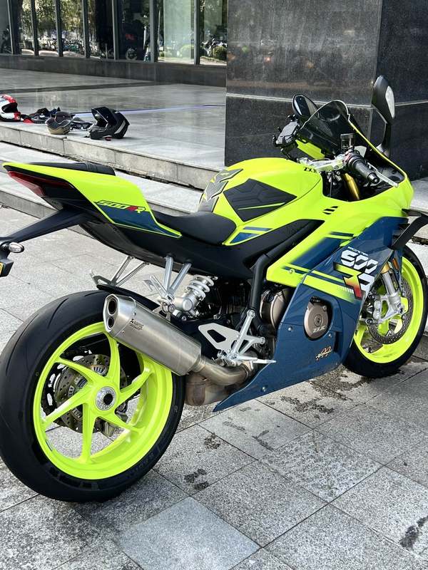 二手张雪机车500RR