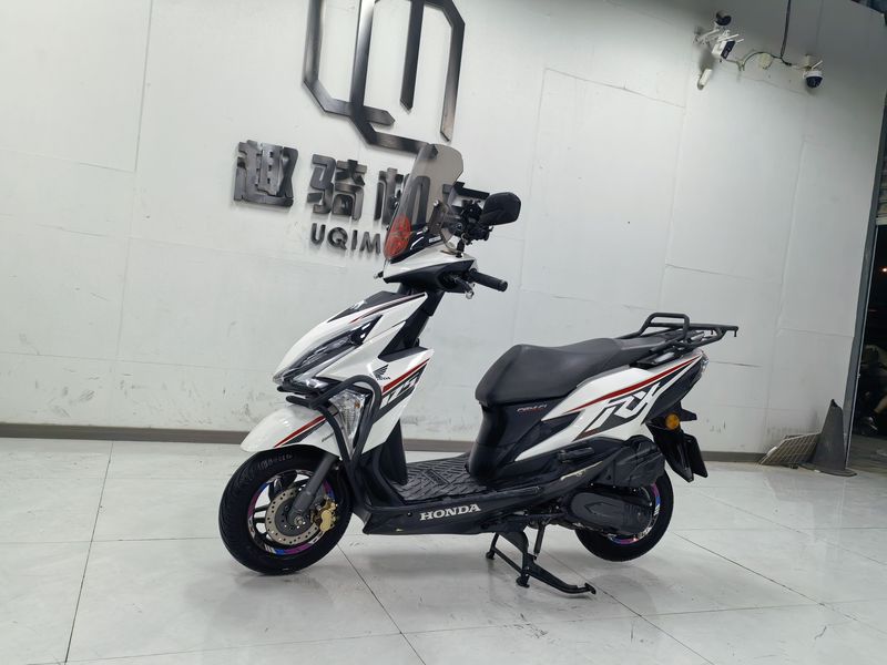 二手新大洲本田裂行 RX125Fi