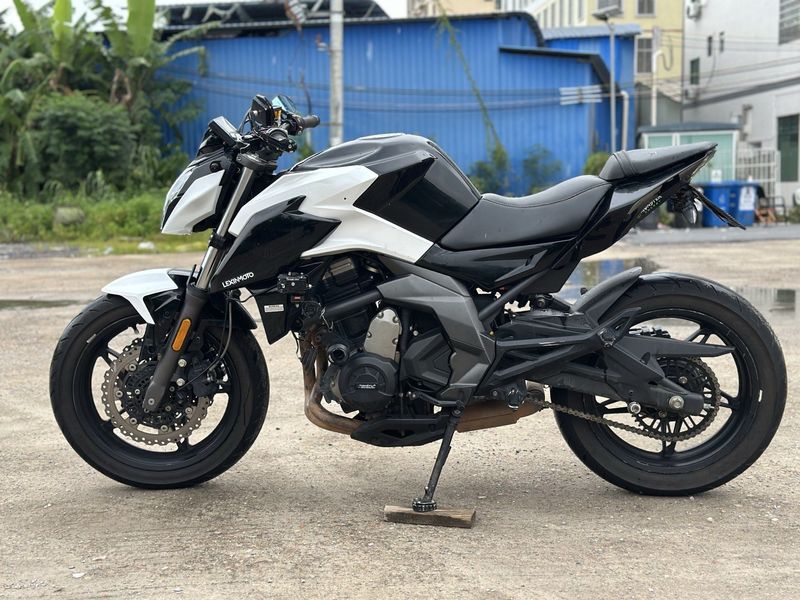 二手春风650NK