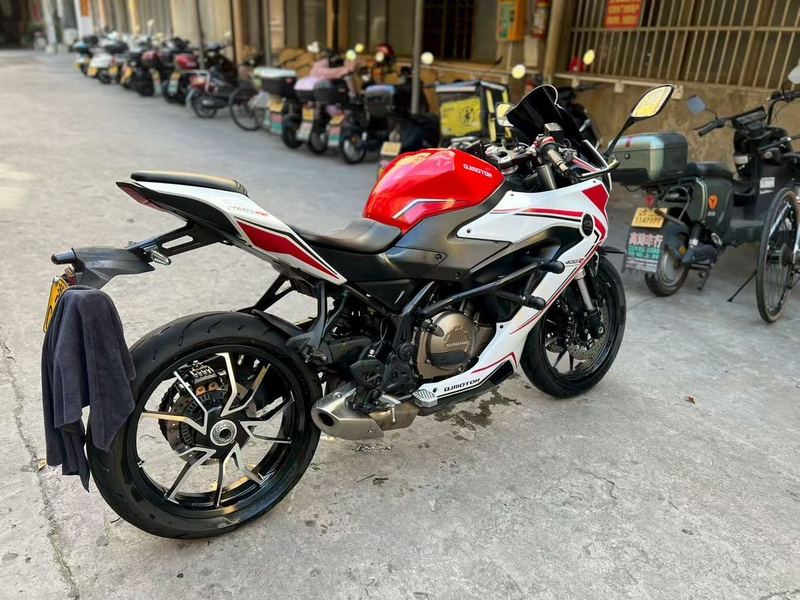 二手QJMOTOR赛400